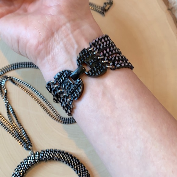 VINTAGE Black & Silver Soft Chain Set. - Picture 4 of 6